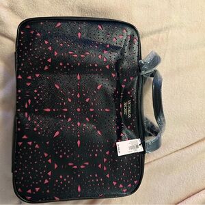 Victoria's Secret Black and Pink cosmetic travel bag nwt